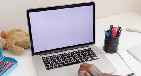 الأجهزة التعليمية للطلاب المتعففين